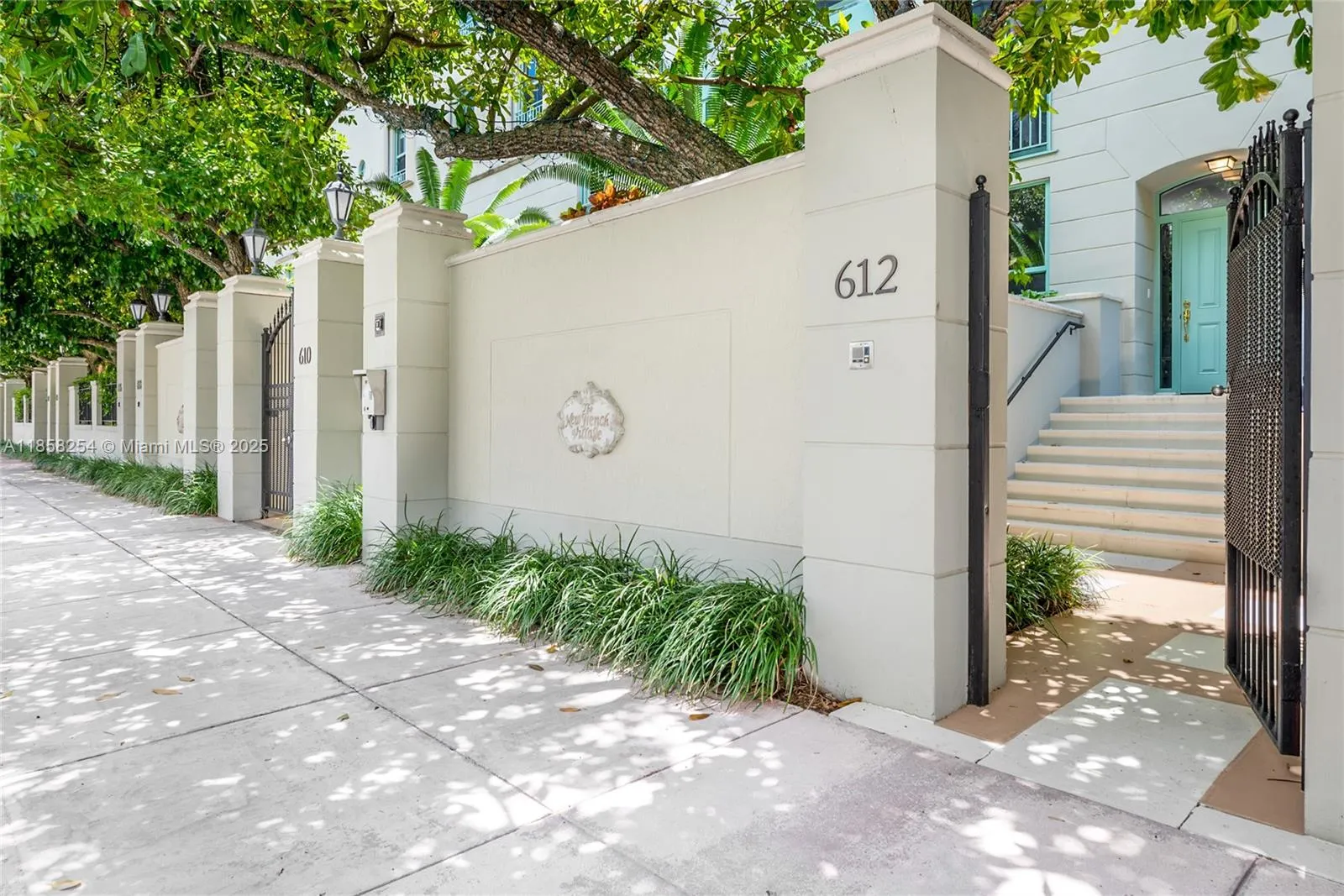 612 Valencia Ave, #104
