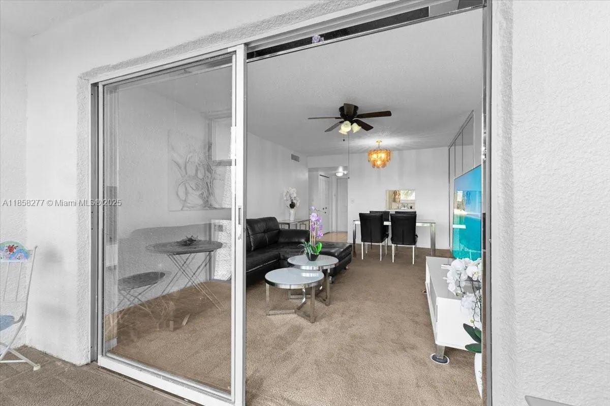 8345 Sunrise Lakes Blvd, #306