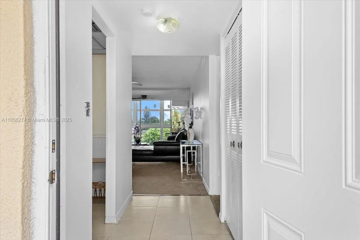 8345 Sunrise Lakes Blvd, #306
