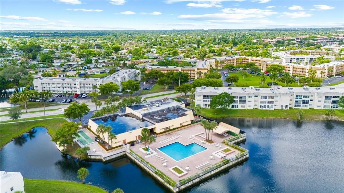 8345 Sunrise Lakes Blvd, #306
