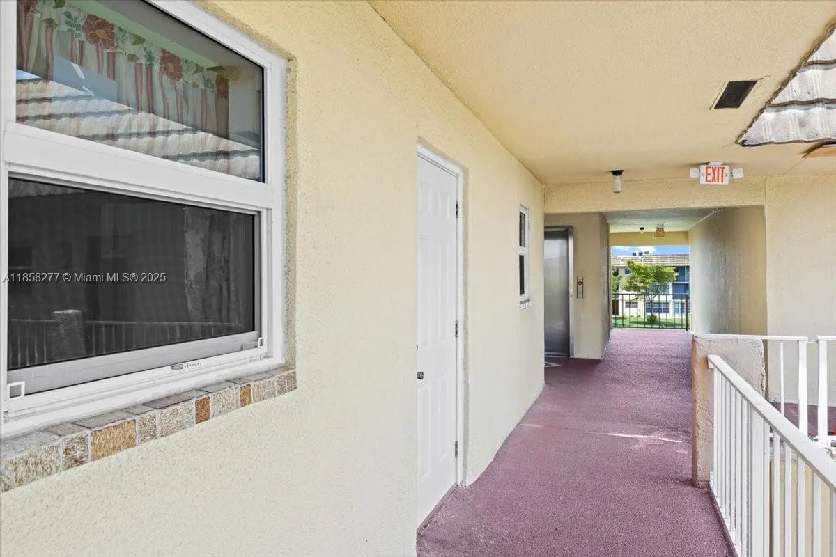 8345 Sunrise Lakes Blvd, #306