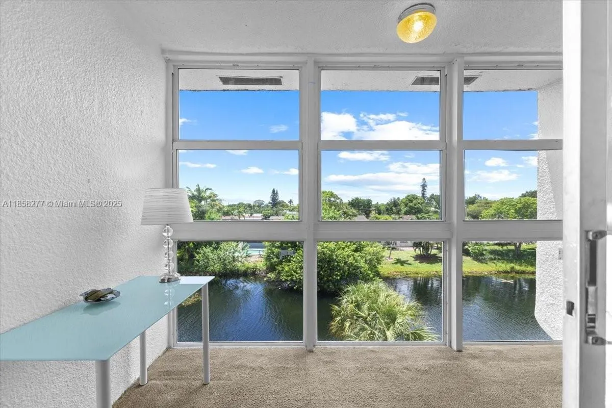 8345 Sunrise Lakes Blvd, #306