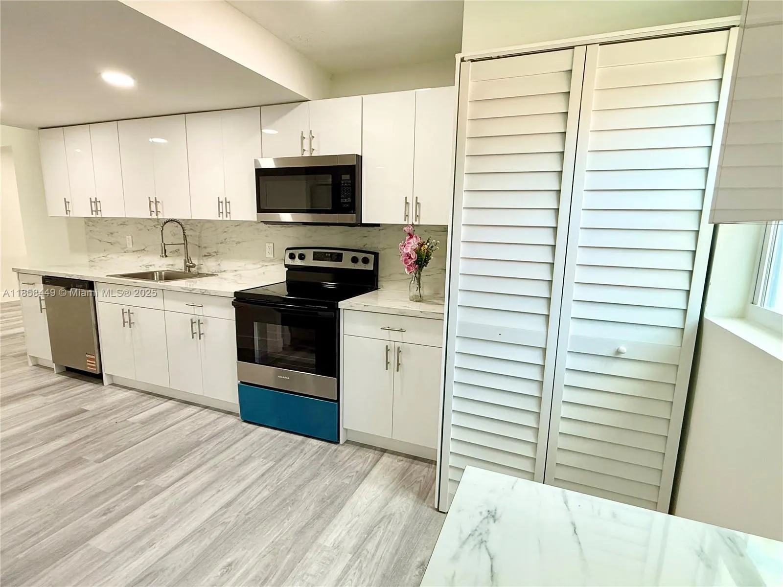 2051 NW 28th Ter