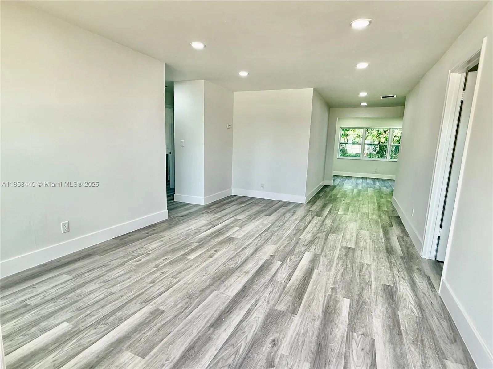 2051 NW 28th Ter