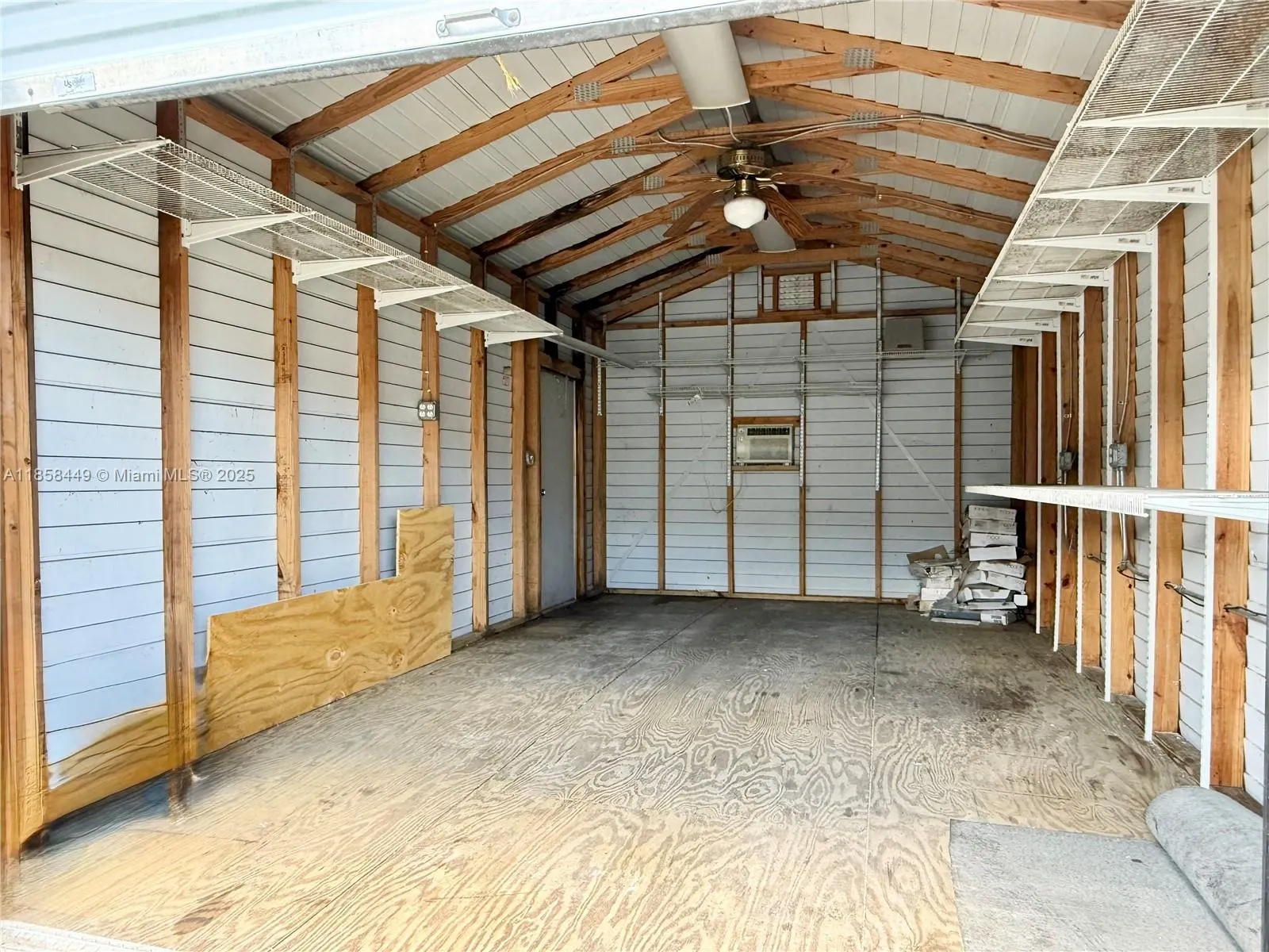 2051 NW 28th Ter