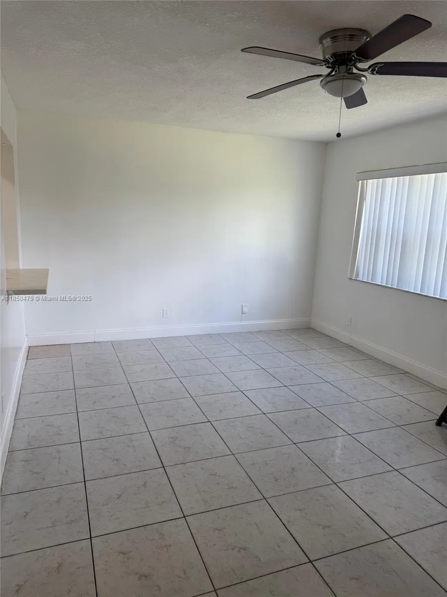 7400 NW 16th St, #7404