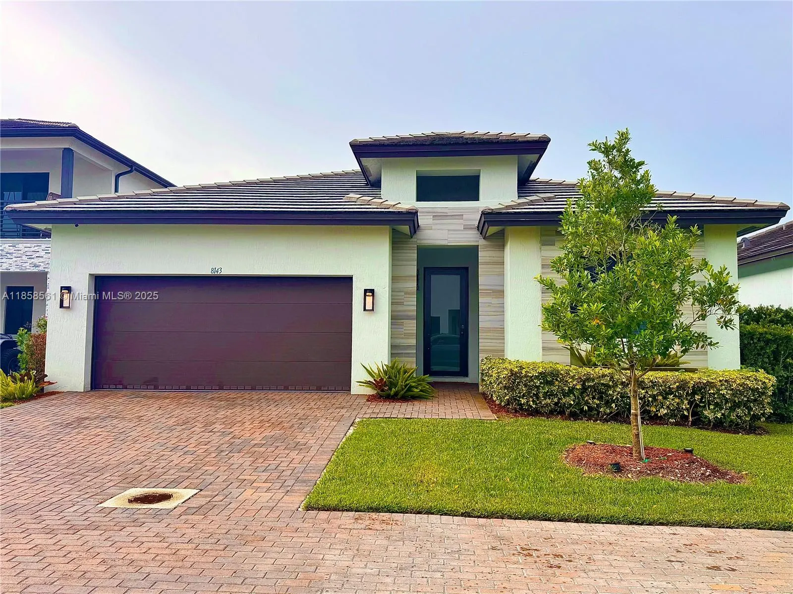 8143 NW 45th St
