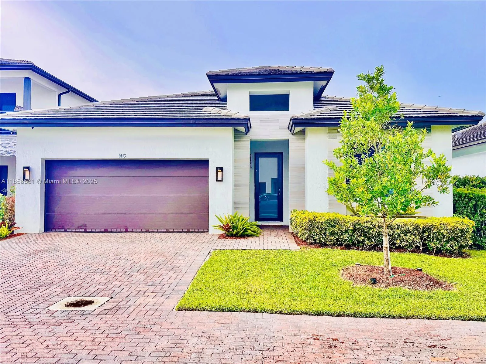 8143 NW 45th St
