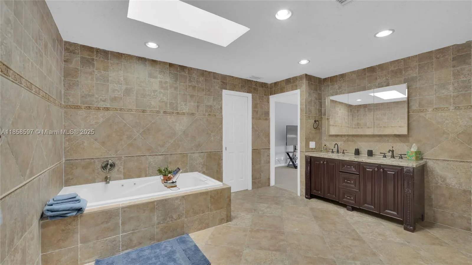 540 SW 101st Ave