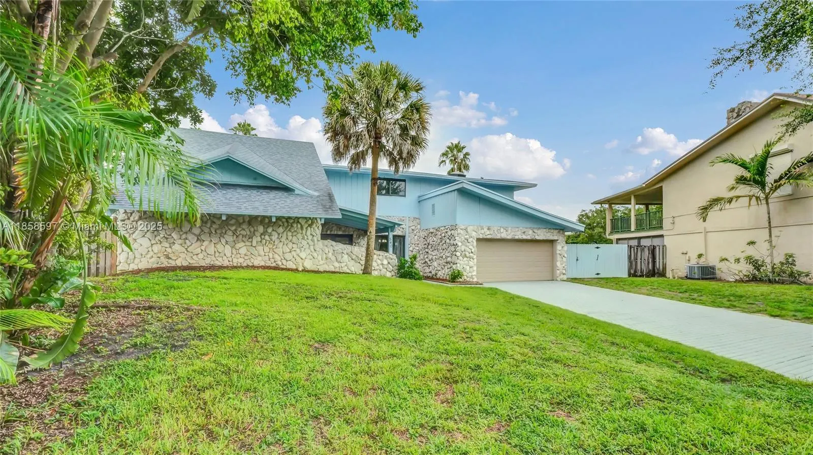 540 SW 101st Ave