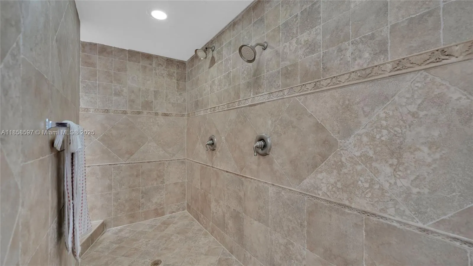 540 SW 101st Ave