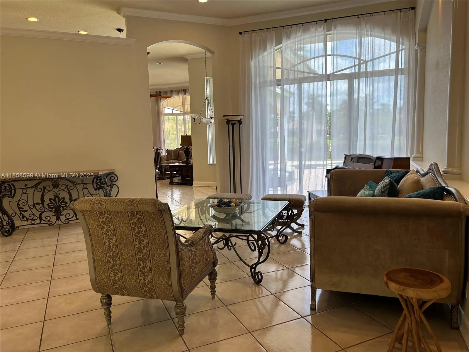 2726 Meadowood Dr, #2726