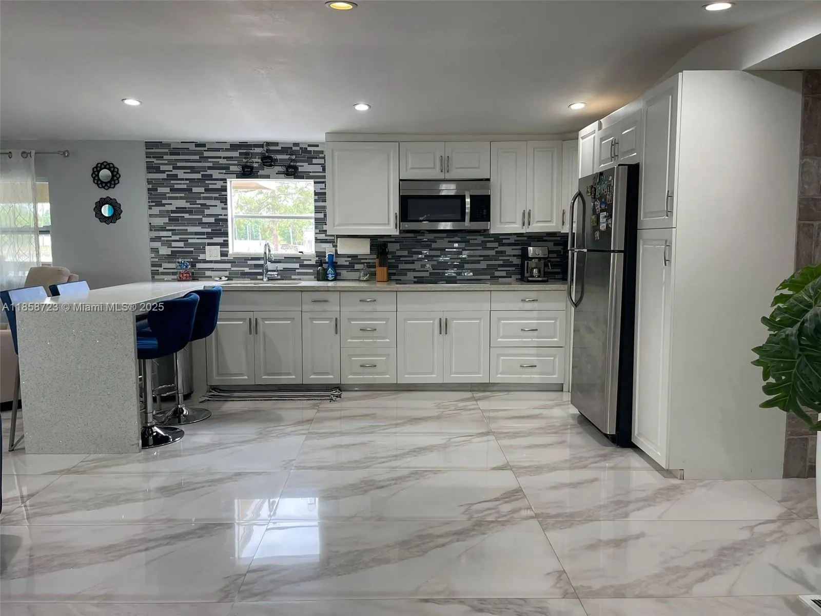 493 Camino Real Blvd
