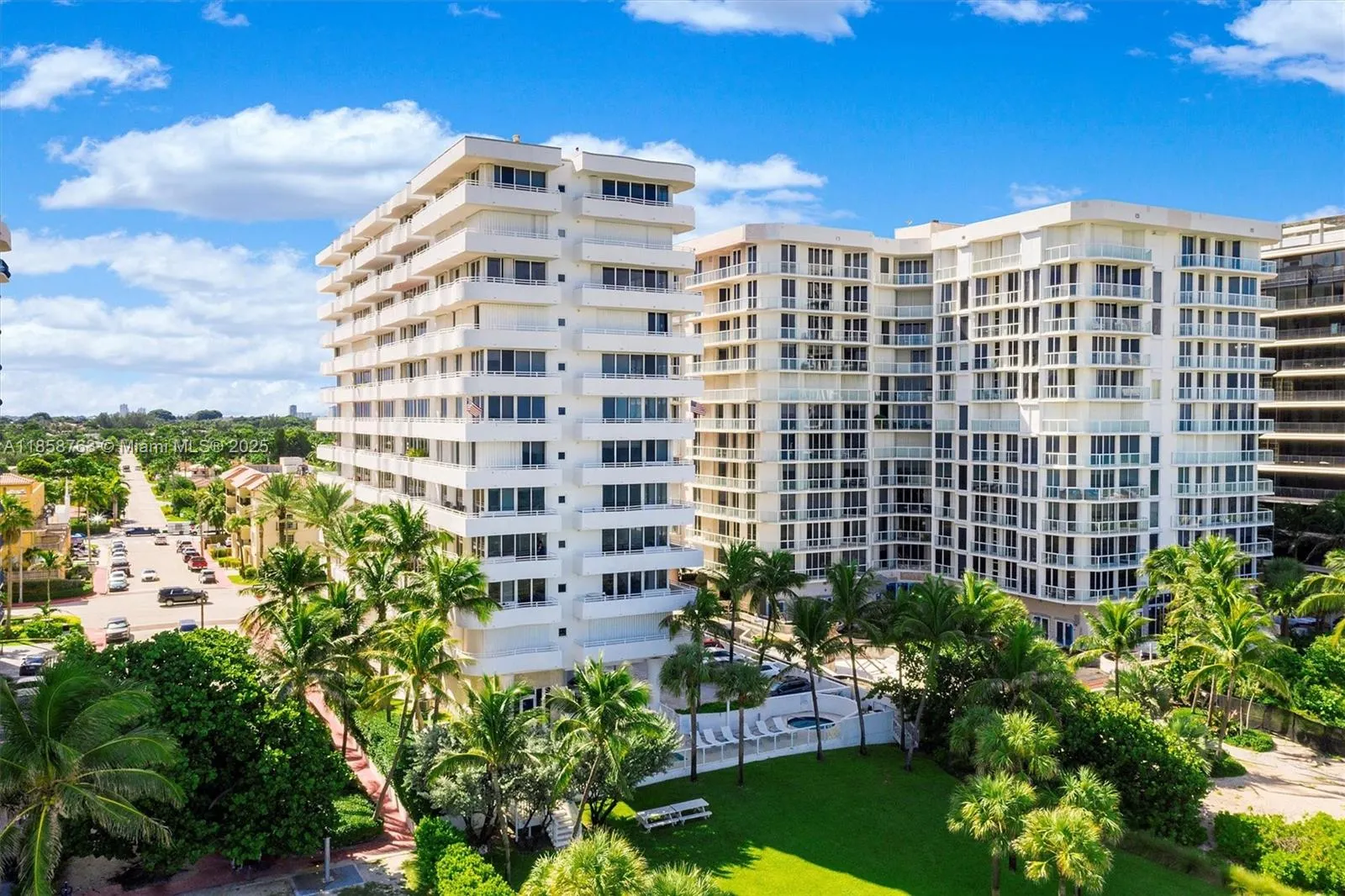 8911 Collins Ave, #802