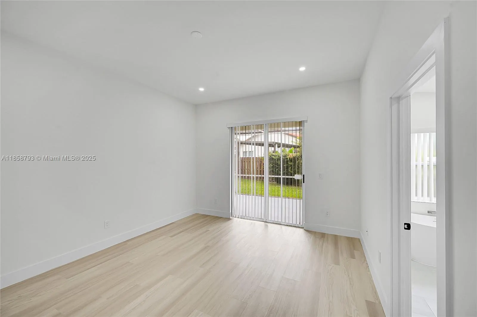 13034 Sheridan Ter