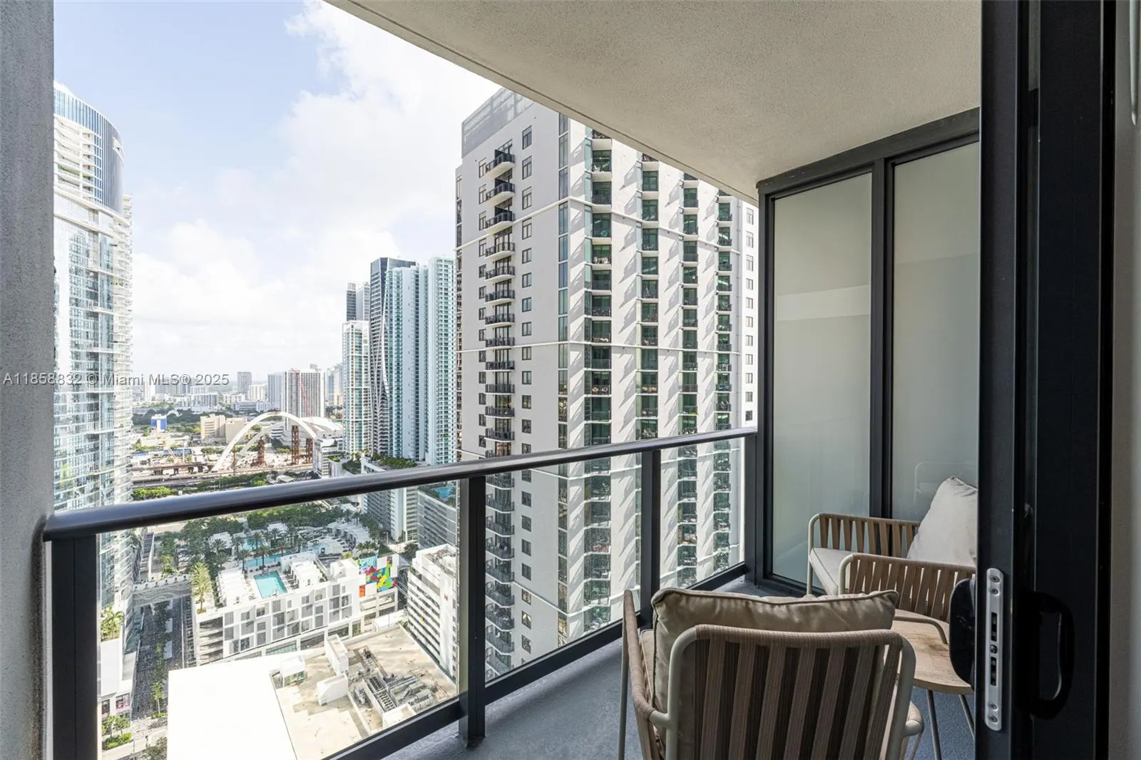 601 NE 1st ave, #3109