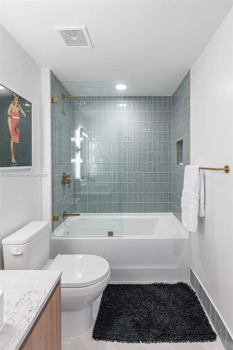 601 NE 1st ave, #3109