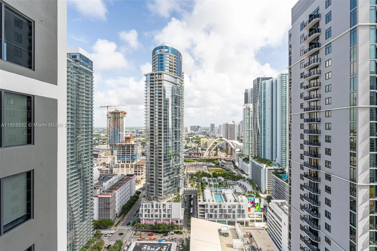 601 NE 1st ave, #3109