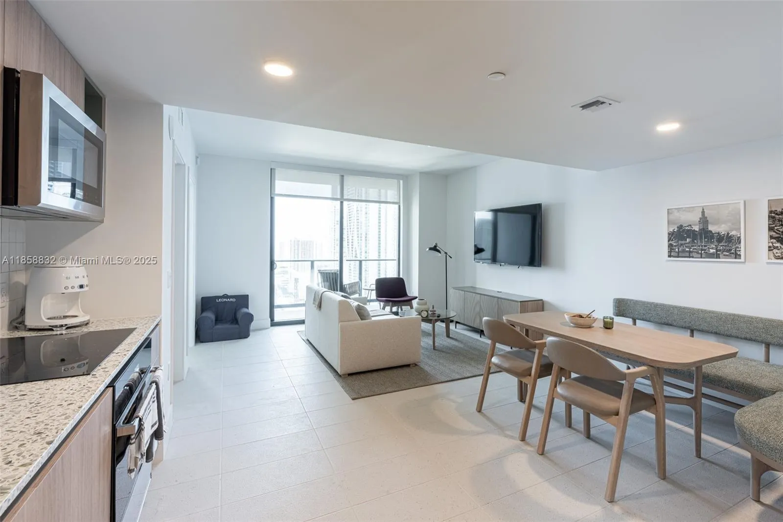 601 NE 1st ave, #3109