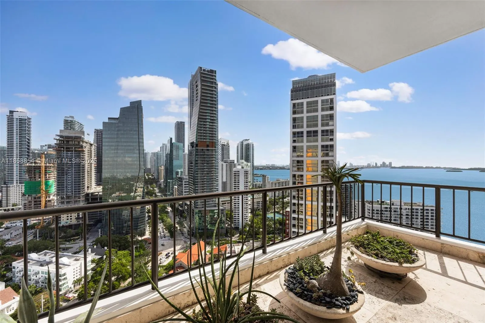 1581 Brickell Ave, #T104
