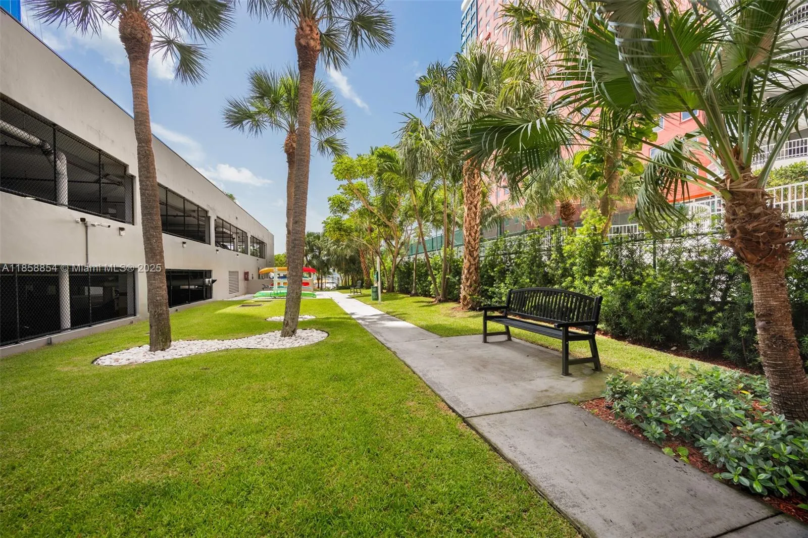 1581 Brickell Ave, #T104