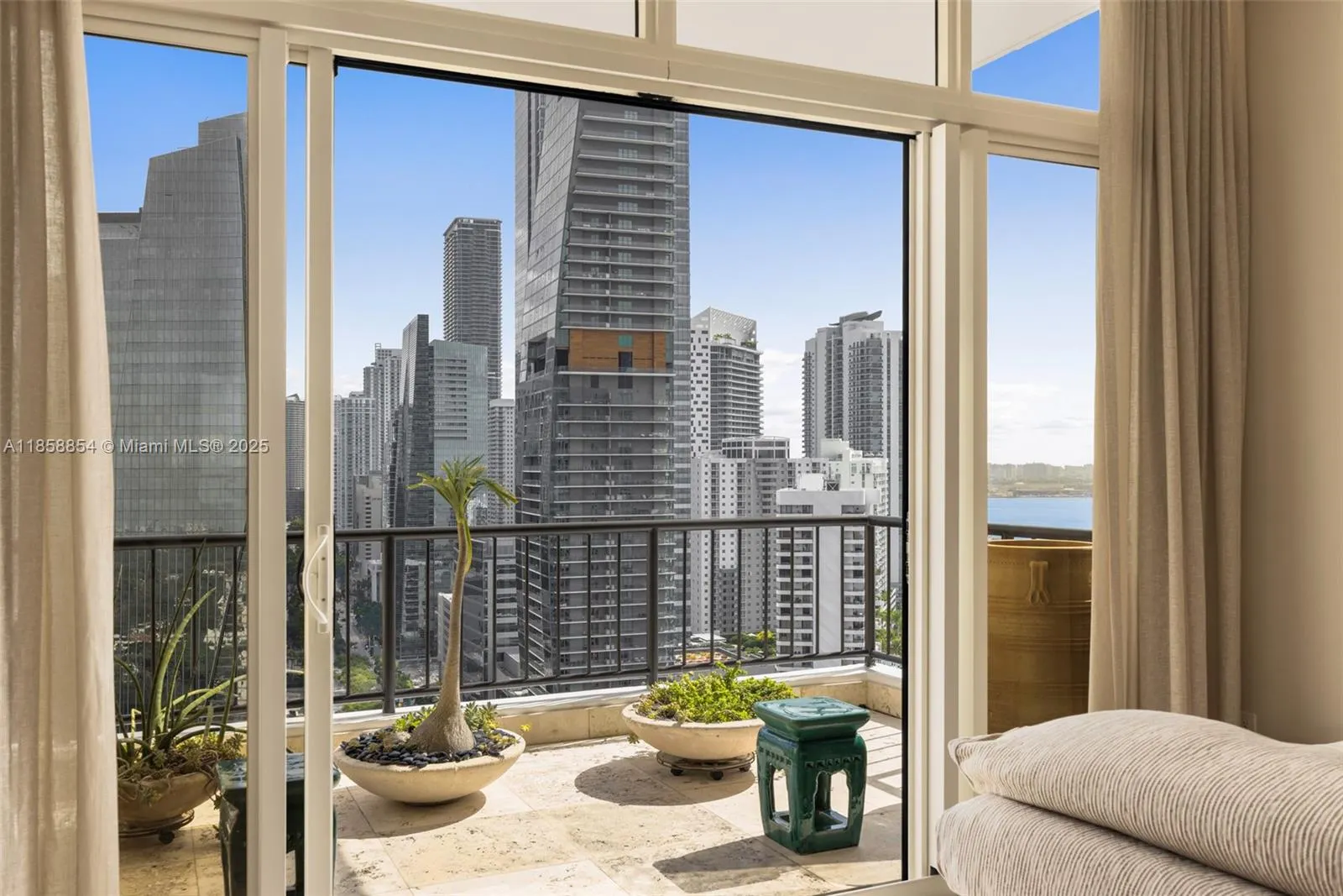 1581 Brickell Ave, #T104