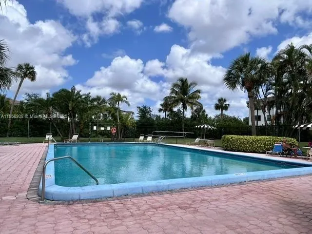 9355 SW 8th St, #416
