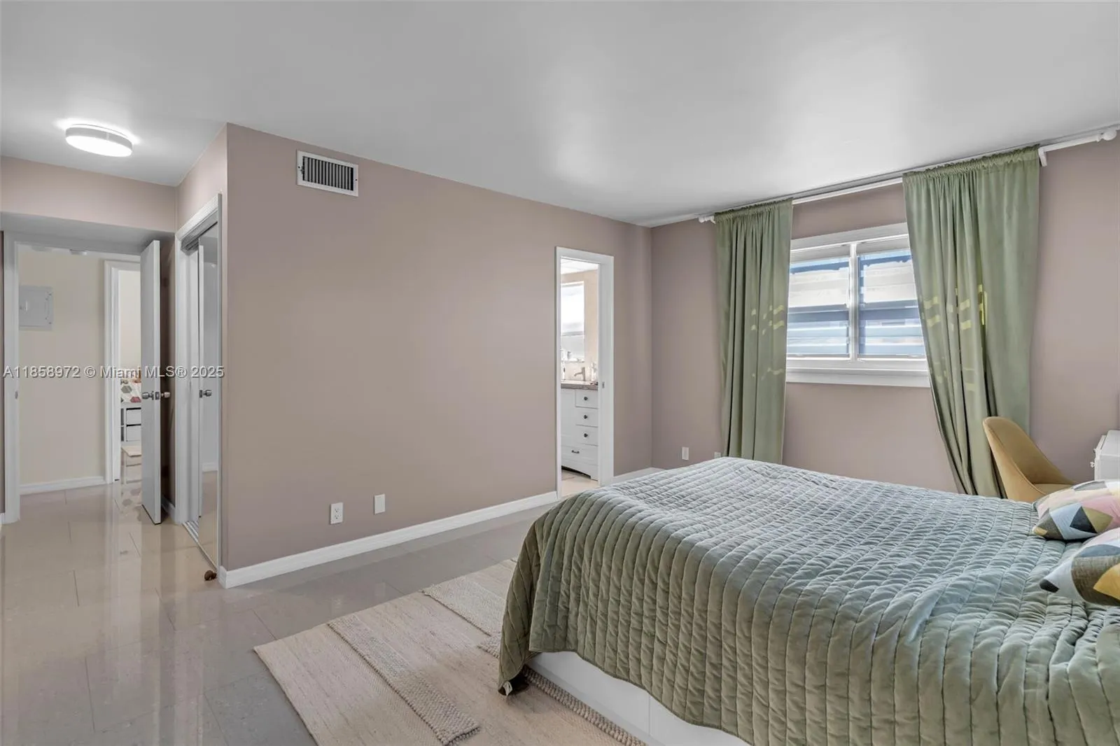 301 NE 14th Ave, #601