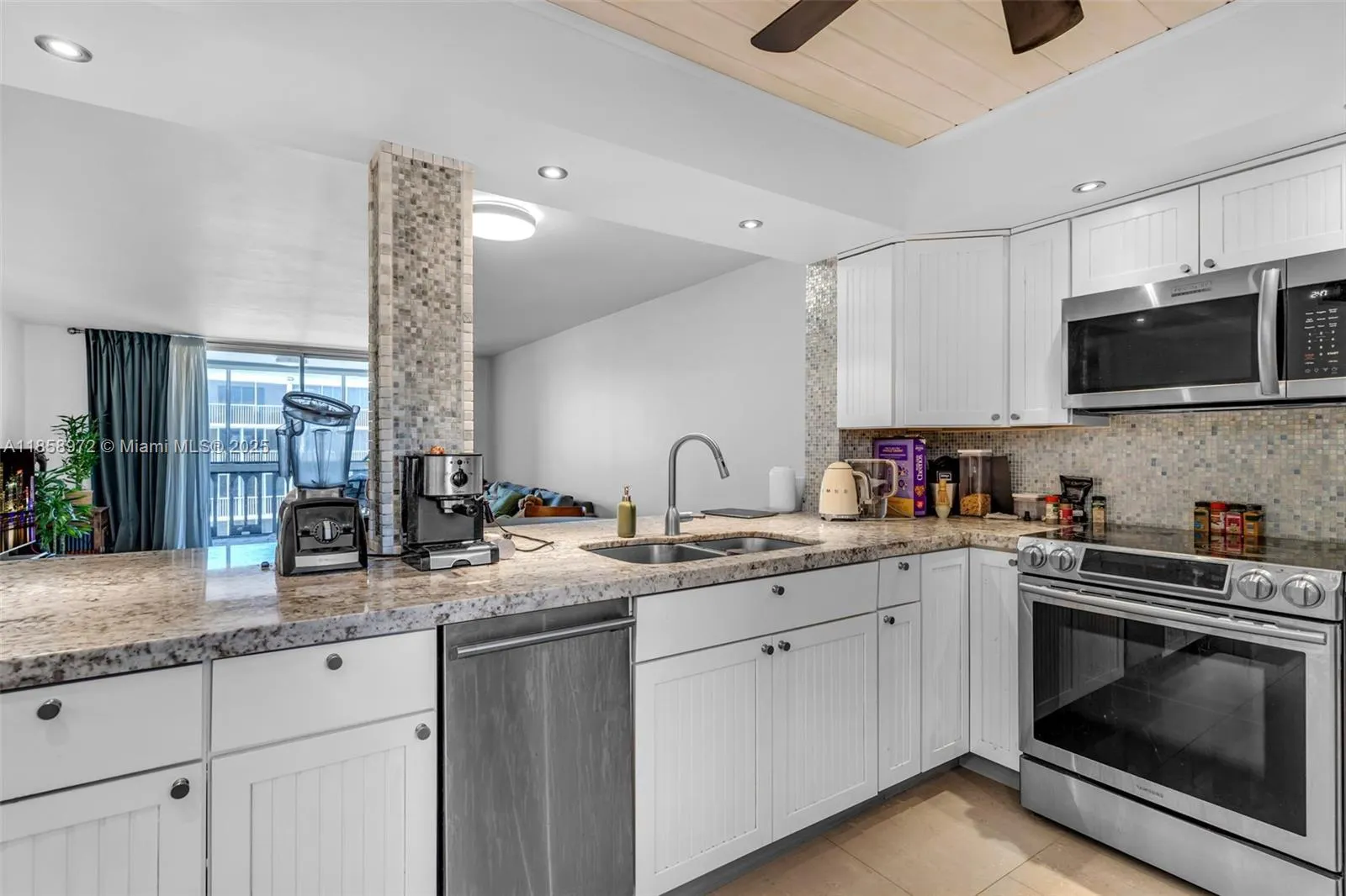 301 NE 14th Ave, #601