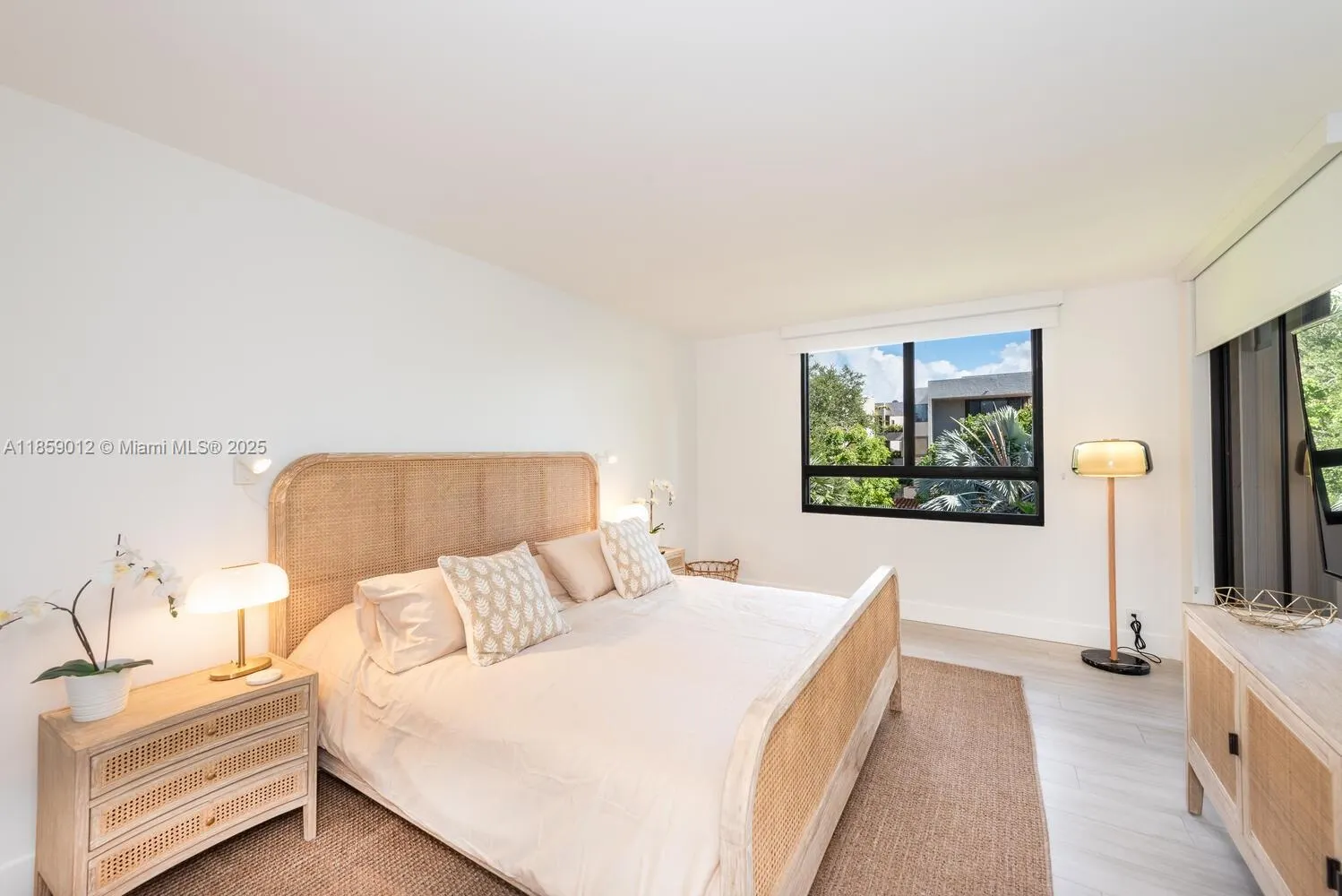 181 Crandon Blvd, #306