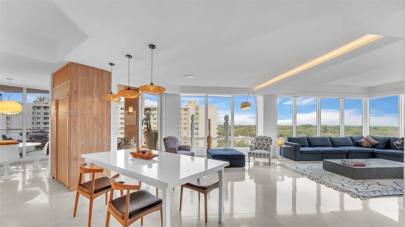 60 Edgewater Dr, #9H