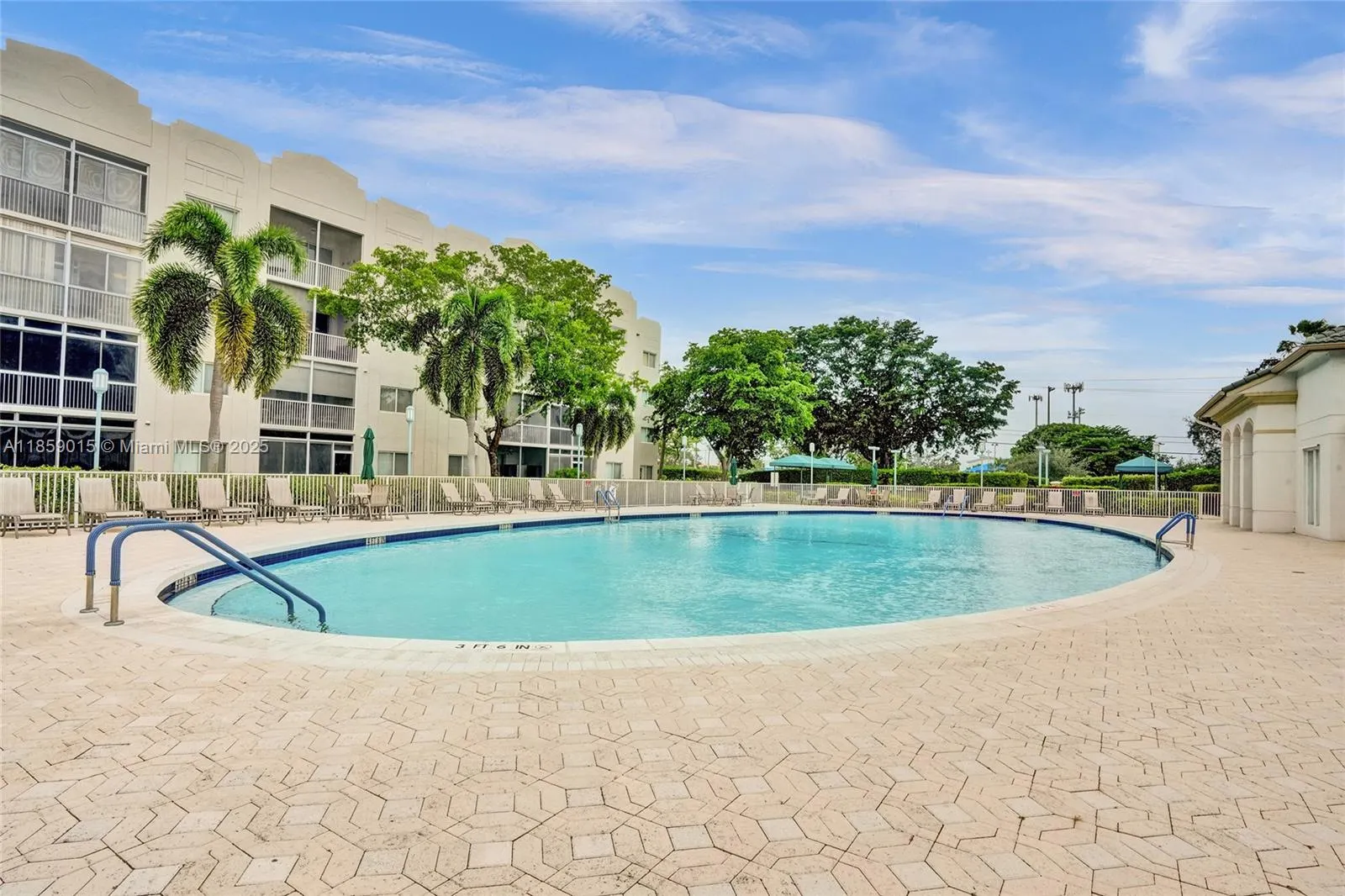 7739 Southampton Terr, #415
