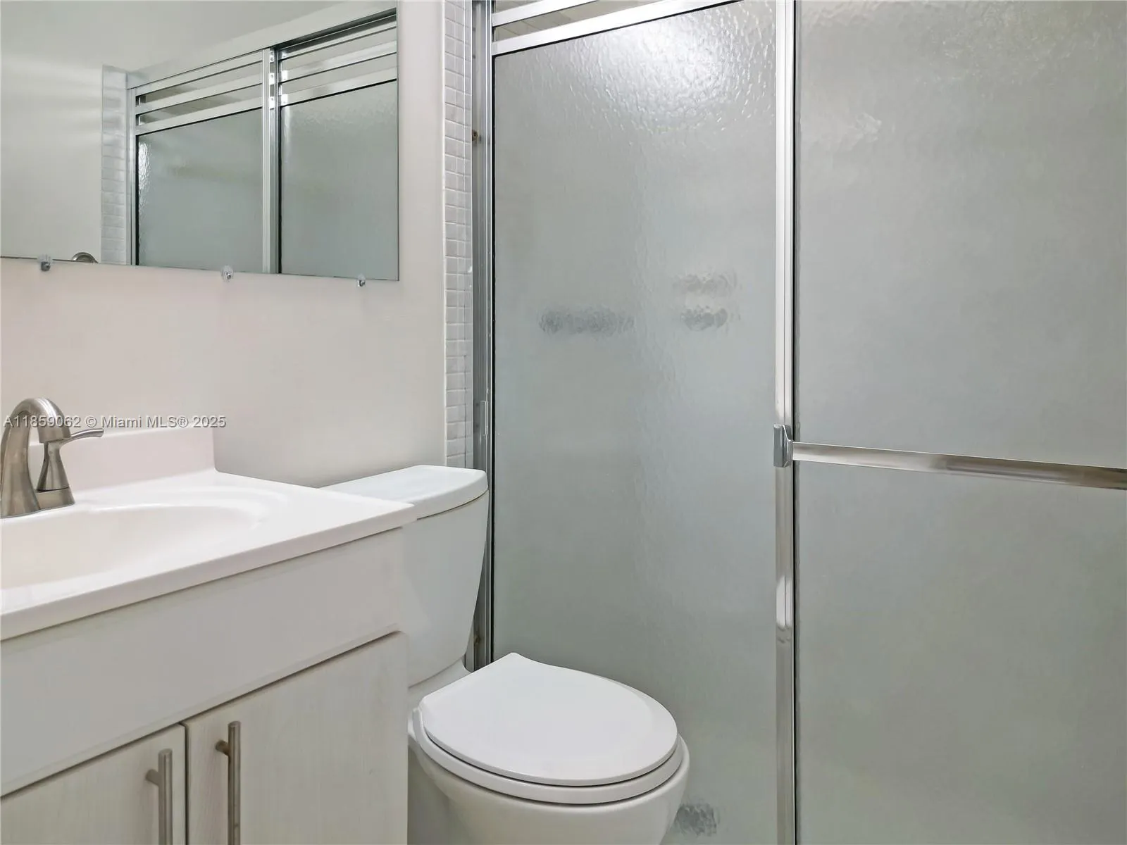 114 Essex Rd, #1-36