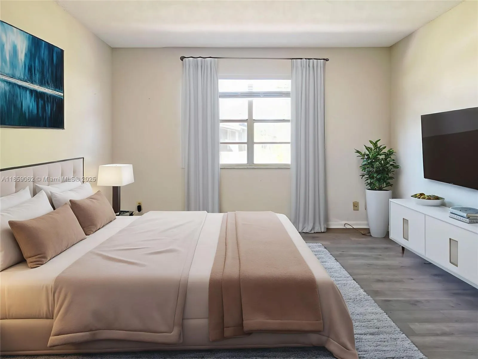 114 Essex Rd, #1-36