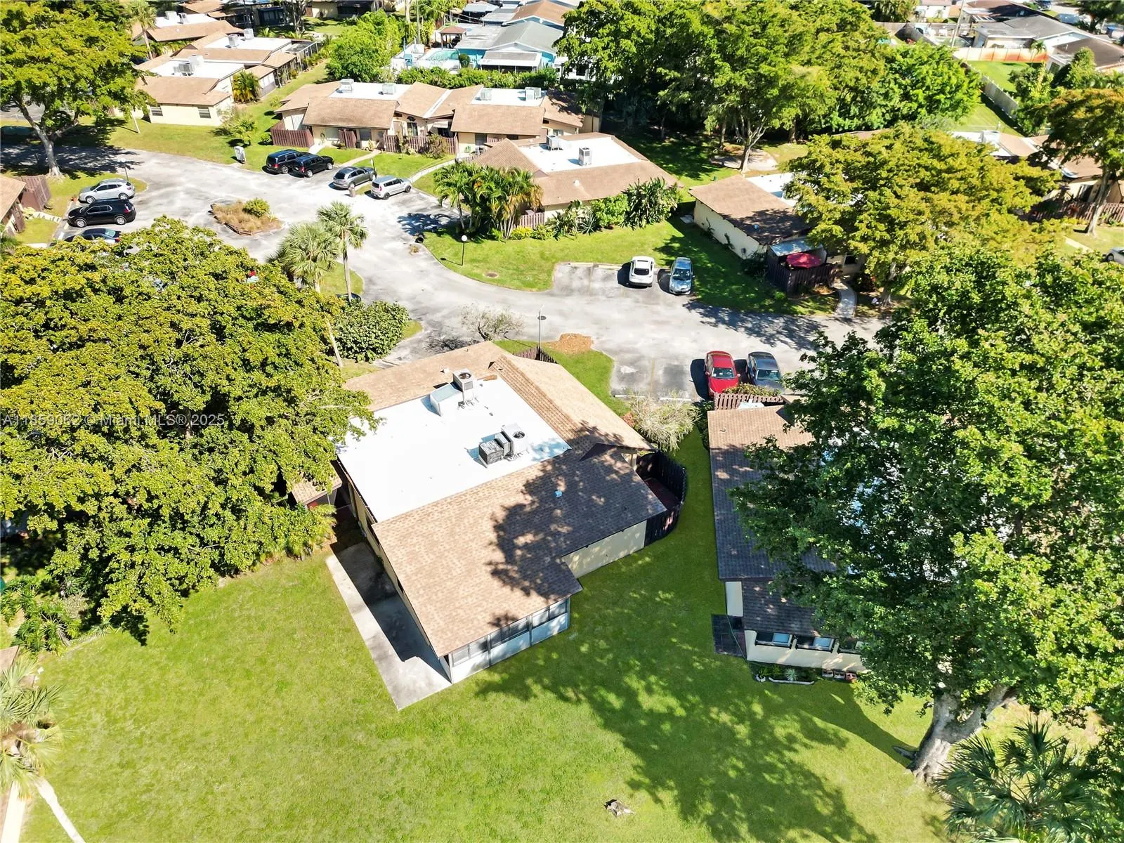 114 Essex Rd, #1-36