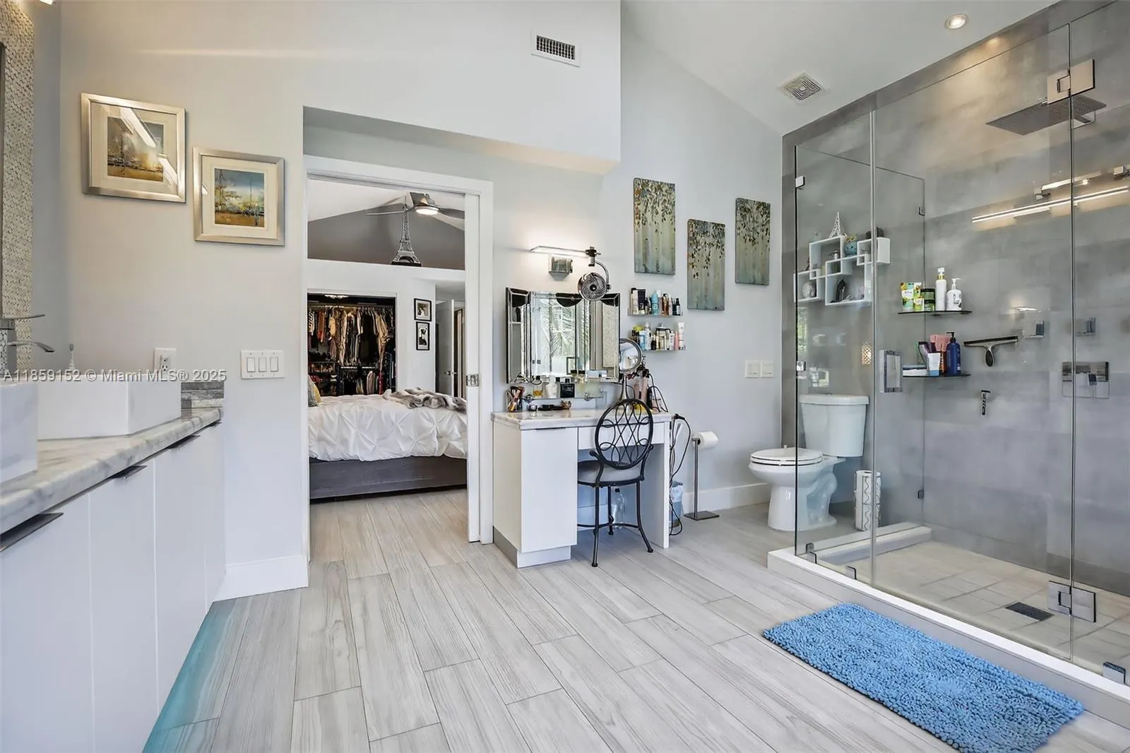 1154 Laguna Springs Dr