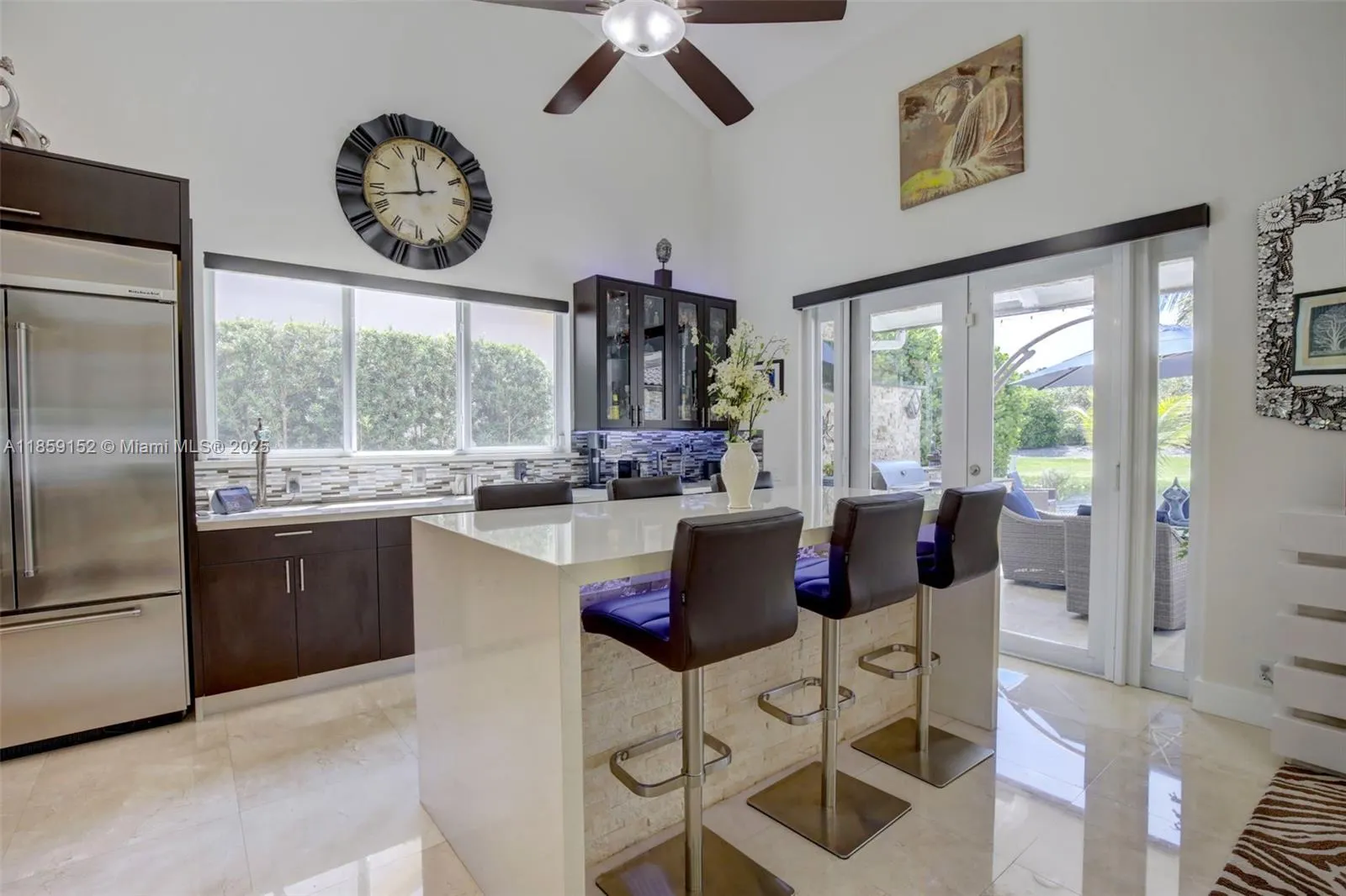 1154 Laguna Springs Dr