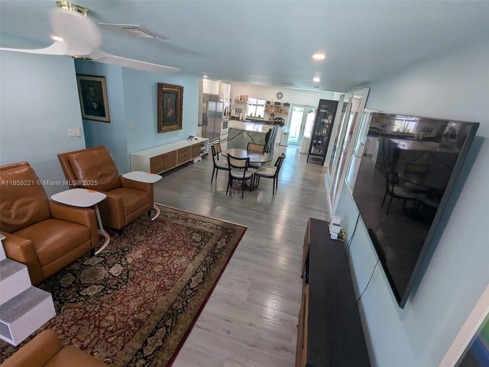 524 NE 27th Dr