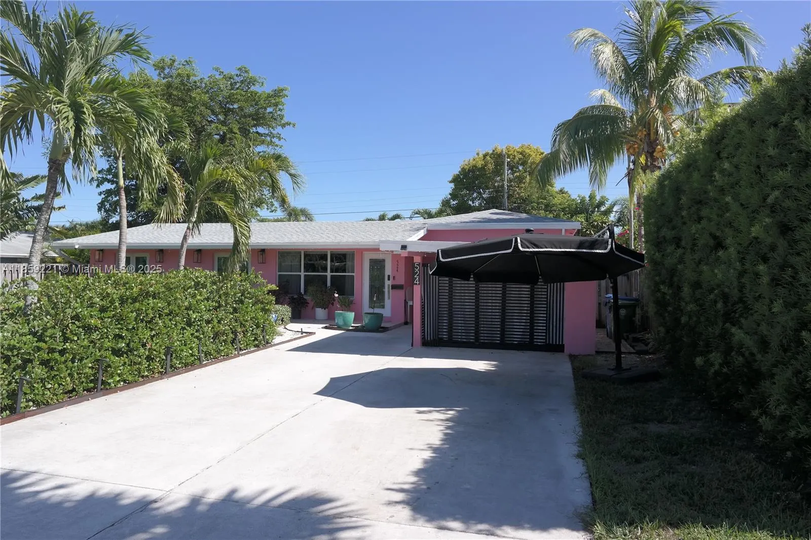 524 NE 27th Dr