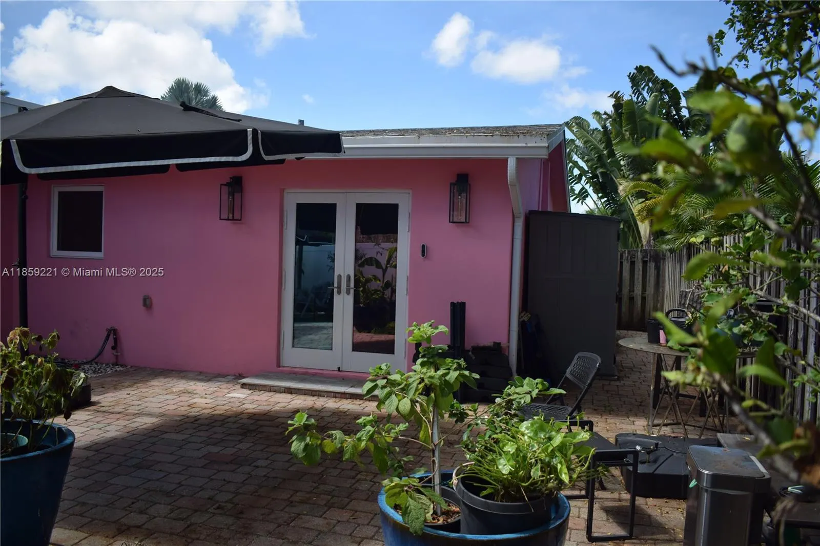 524 NE 27th Dr