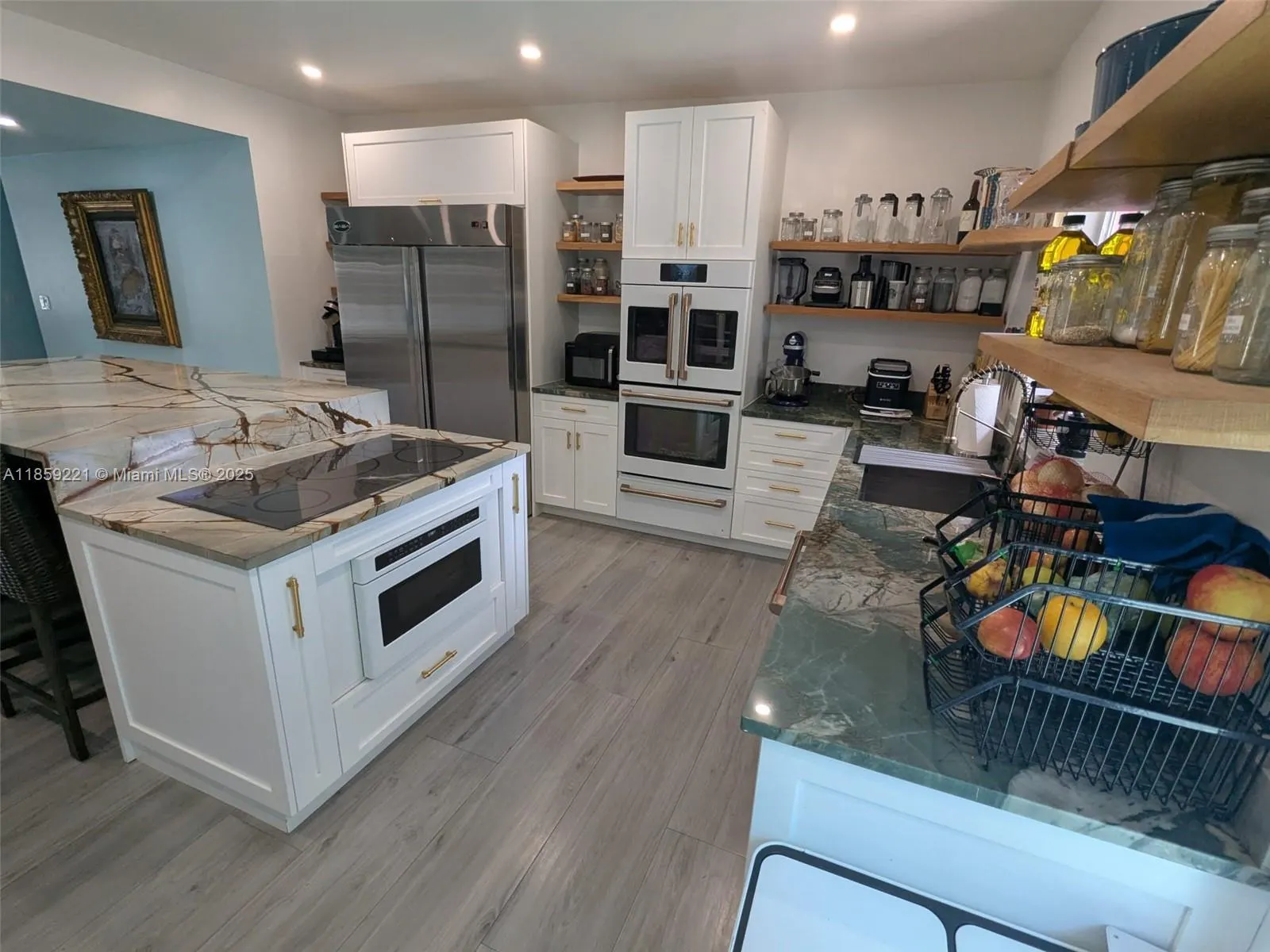 524 NE 27th Dr