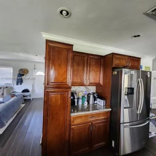 3 Forest Hills Ln