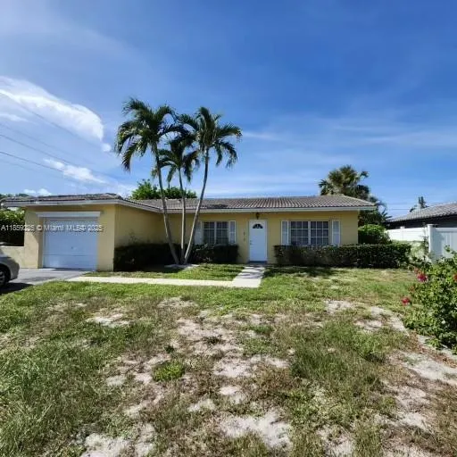 3 Forest Hills Ln