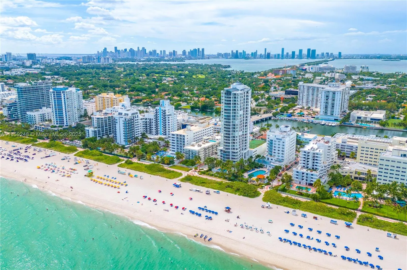 4301 Collins Ave, #907