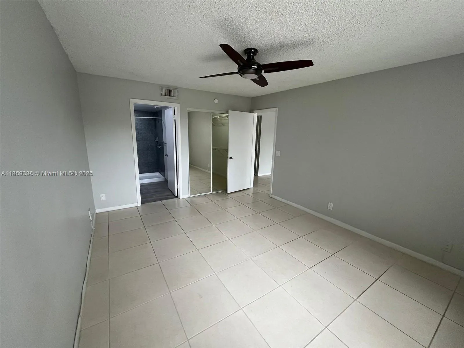 8821 Wiles Rd, #203