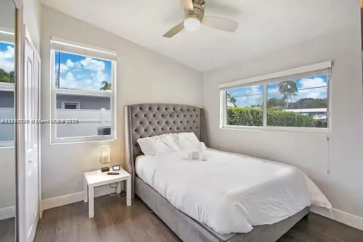 2442 Bimini Ln