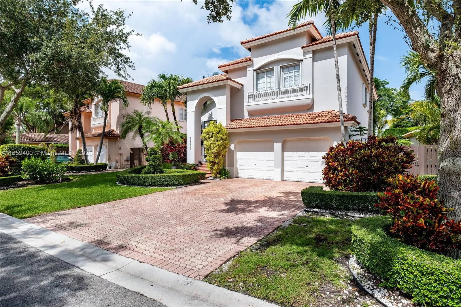 5880 NW 111th Ave