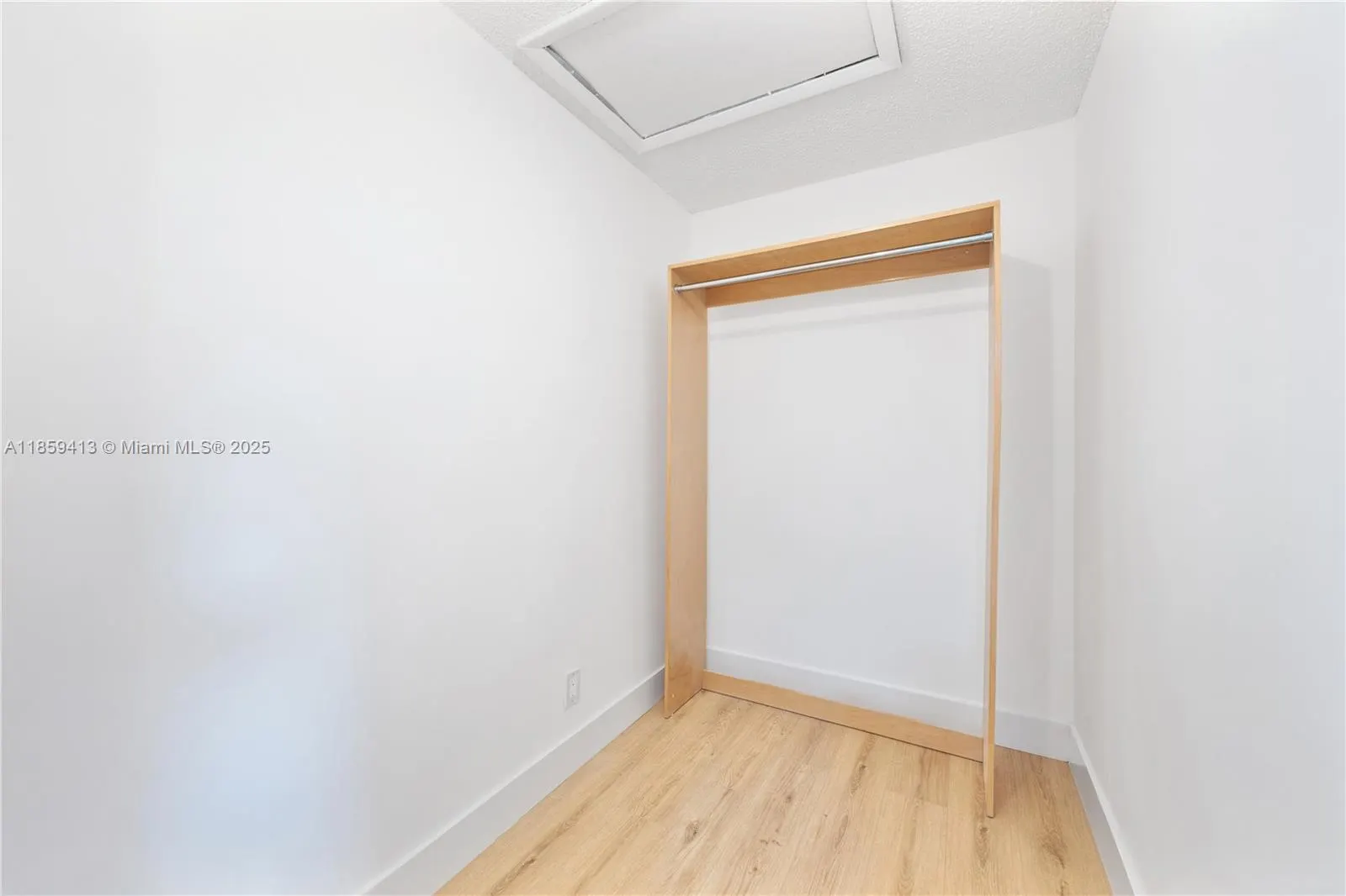 324 Sterling Ave