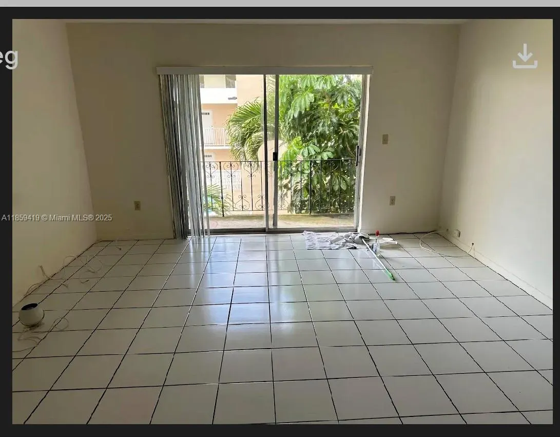 1239 Mariposa Ave, #6