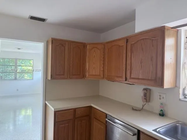 2601 NW 9th Ter, #0